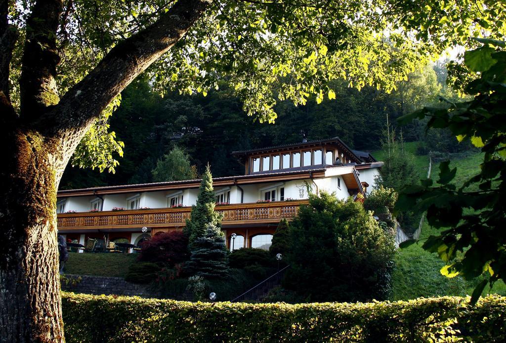 Seehotel Boutique Jaegerhof-Hubertus Faulensee Exteriör bild