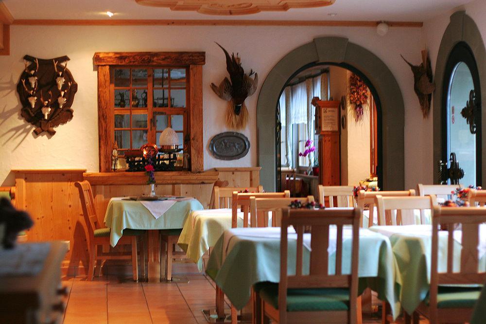 Seehotel Boutique Jaegerhof-Hubertus Faulensee Exteriör bild
