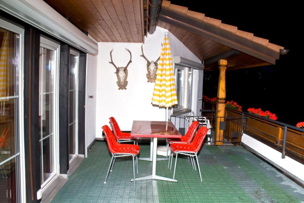 Seehotel Boutique Jaegerhof-Hubertus Faulensee Exteriör bild